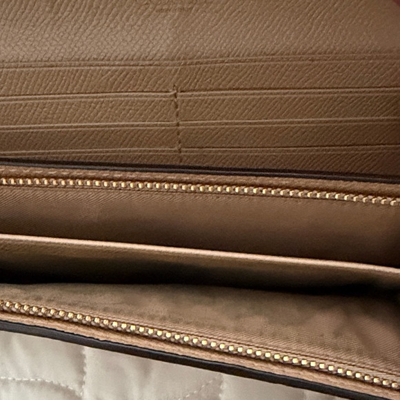 Coach Beige Leather Women's Wallet - Picture 7 of 8